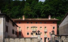 Perarolo Apartments